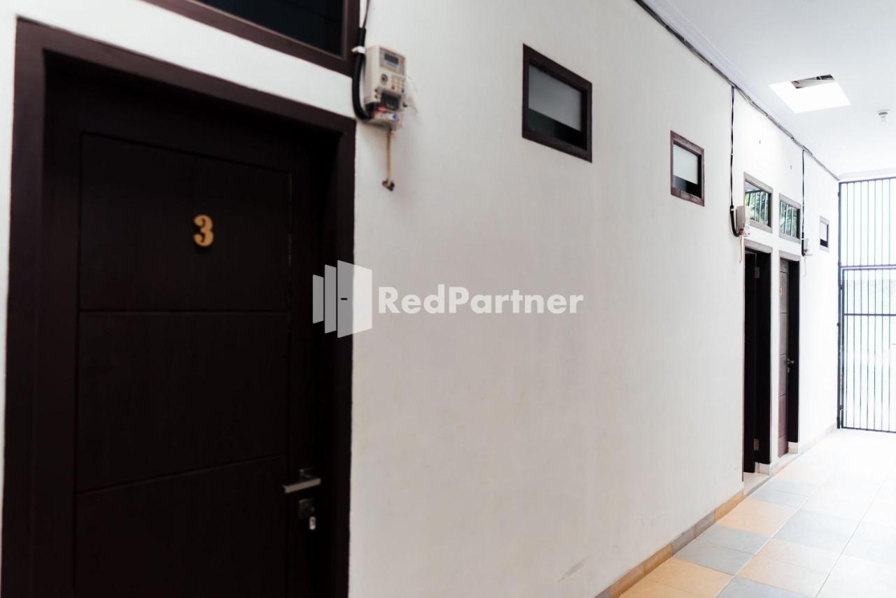 Aksara Homestay Syariah Mitra Reddoorz Bandar Lampung Exterior photo